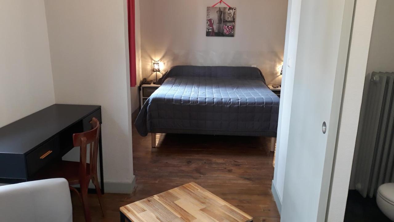 Le Relais De Boralde Hotel Espalion Kültér fotó