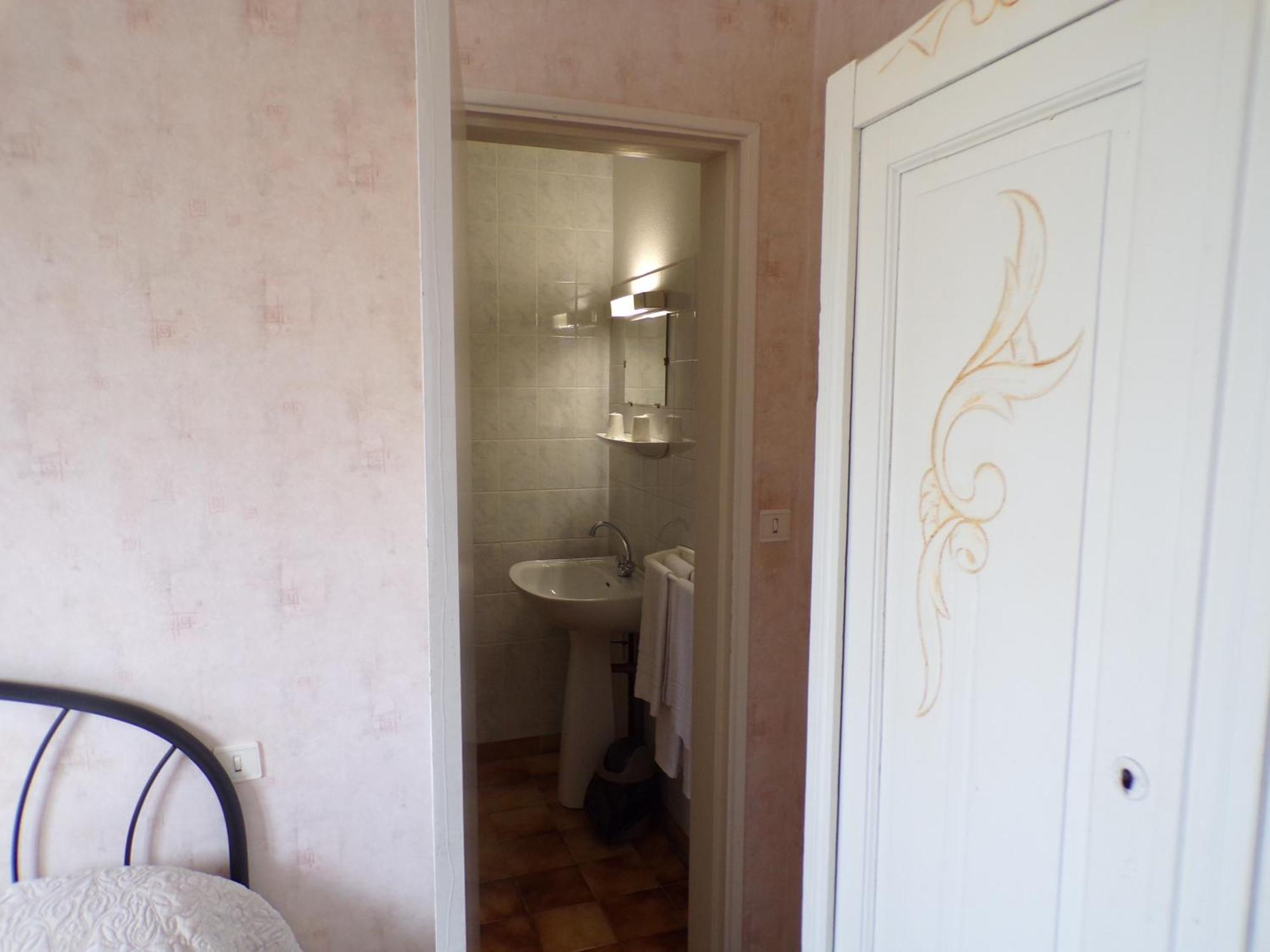 Le Relais De Boralde Hotel Espalion Kültér fotó