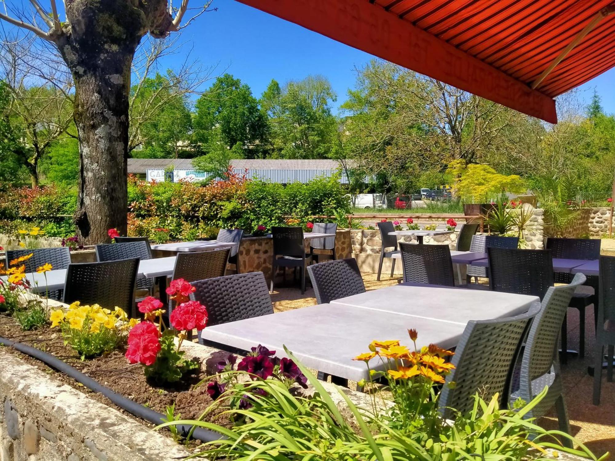 Le Relais De Boralde Hotel Espalion Kültér fotó
