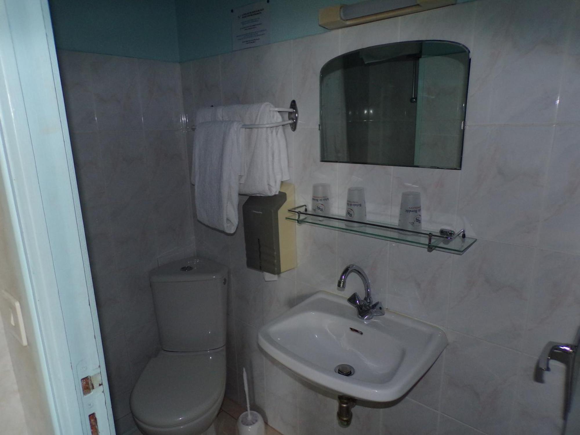 Le Relais De Boralde Hotel Espalion Kültér fotó