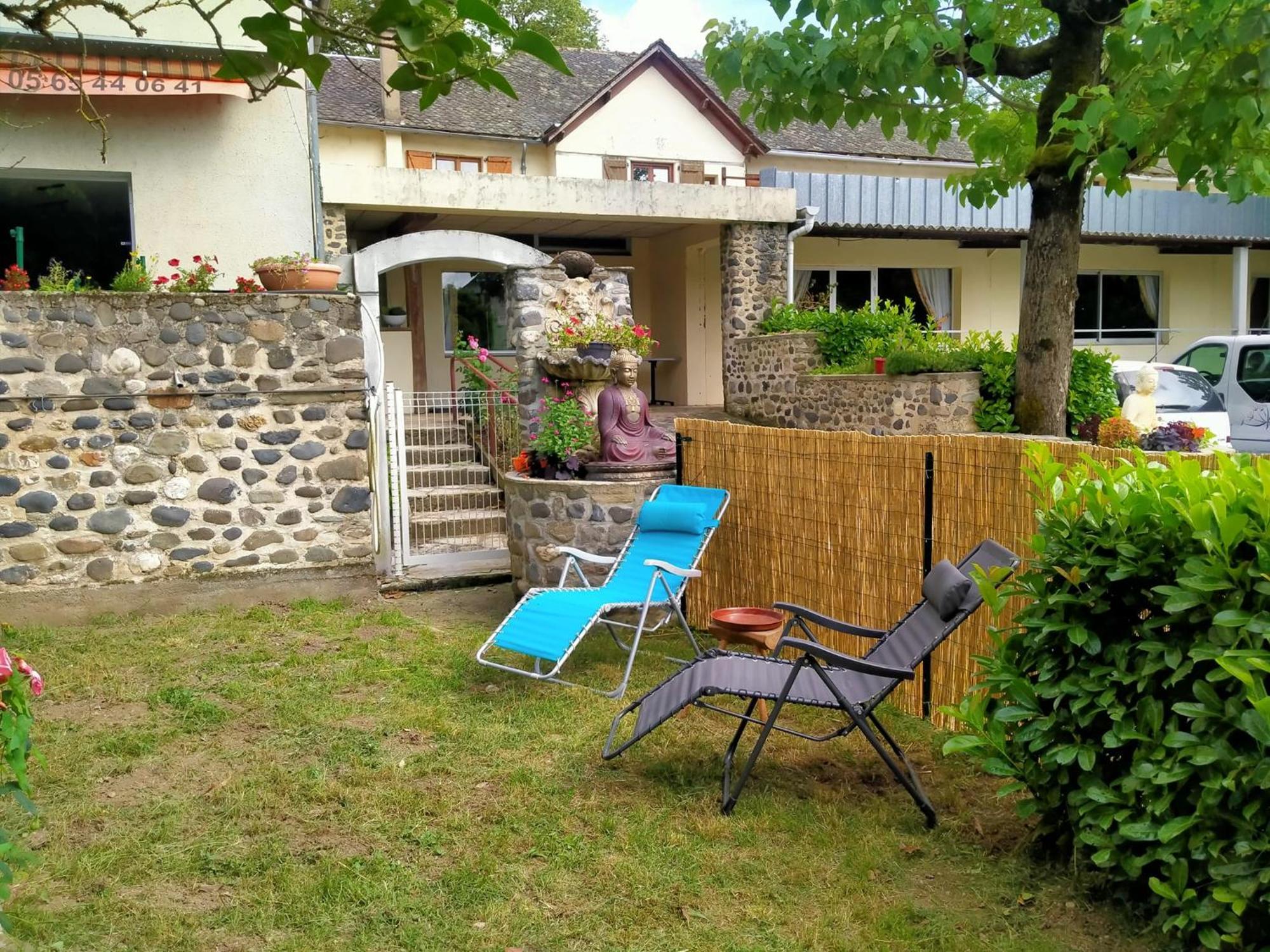 Le Relais De Boralde Hotel Espalion Kültér fotó