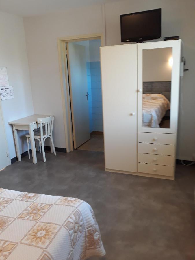 Le Relais De Boralde Hotel Espalion Kültér fotó