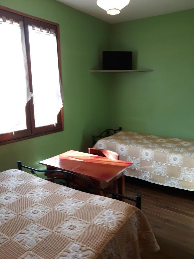 Le Relais De Boralde Hotel Espalion Kültér fotó